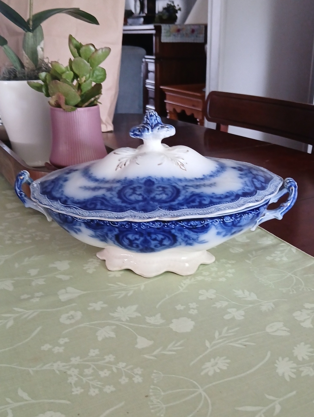 Blue and White Covered Serving Tureen Johnson Brothers Flow Blue